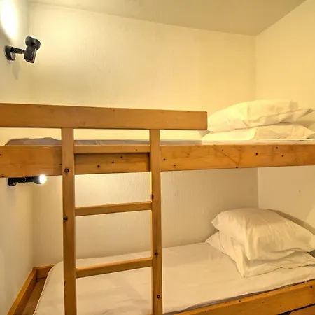 Apartment Cosy Au Centre De Morzine, Pour 4 Pers Avec Balcon, Proche Des Pistes Et Services - Fr-1-524-124